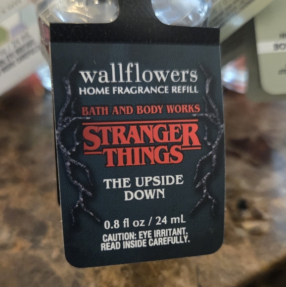 Vampire Blood + The Upside Down WALLFLOWER Bath and Body - Picture 6 of 7